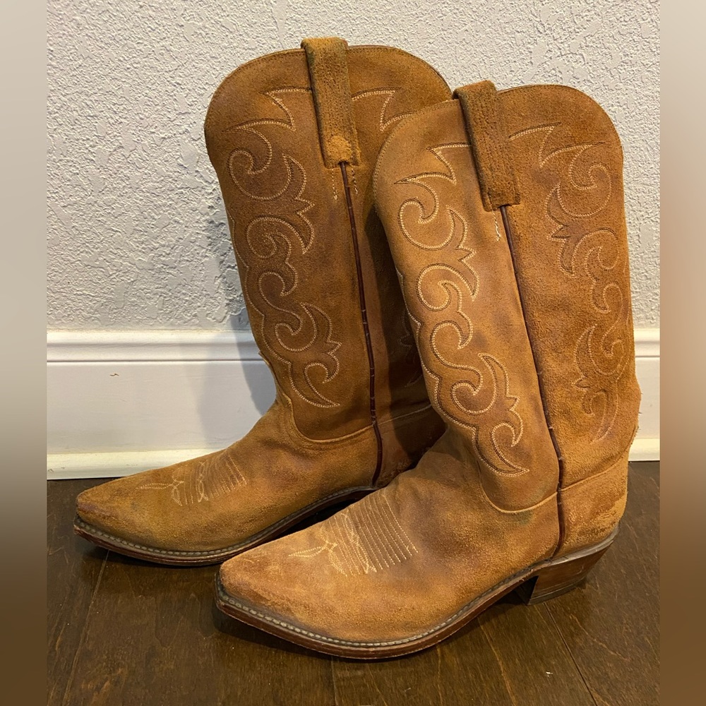 Lucchese 1883 suede men’s cowboy boots. Brown. Like new. 9.5.